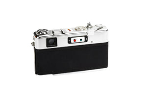 Yashica Electro 35, 35mm Film Camera w/ 45mm 1.7 lens